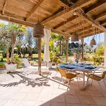 Deliziosa Patrizia A Villa *