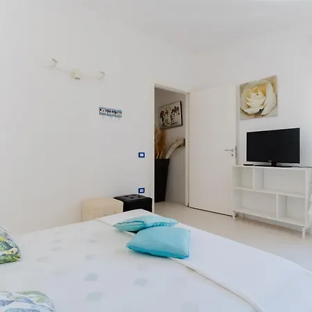 Deliziosa Patrizia A Vila Otranto